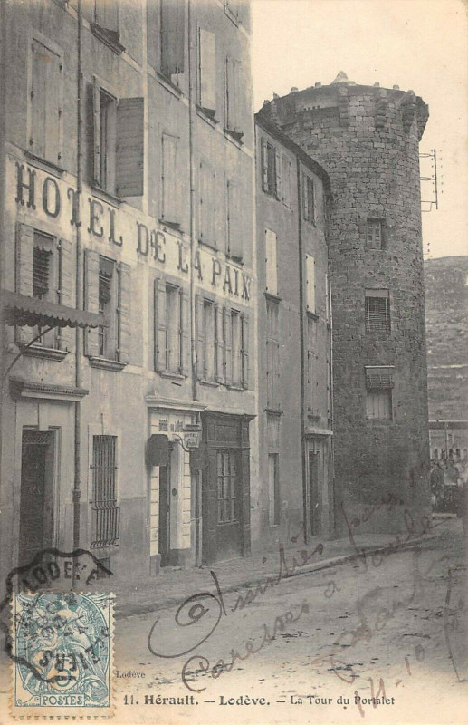 Carte postale ancienne Lodeve La Tour Du Portalet (cliché rare