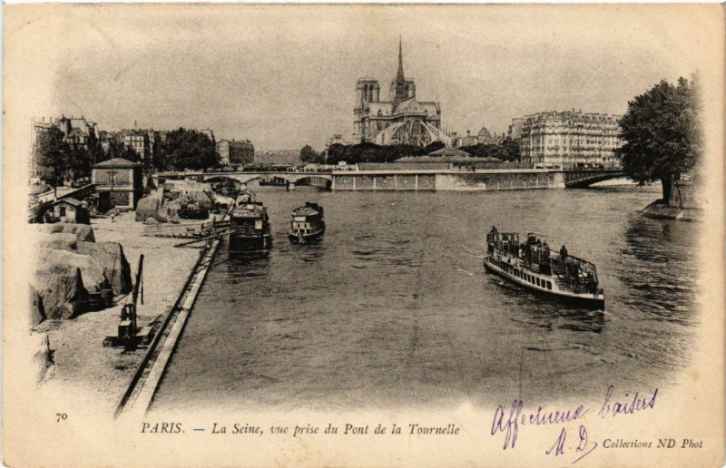 Carte postale ancienne Paris 4e La Seine vue prise du Pont de la Tournelle à Paris 4e