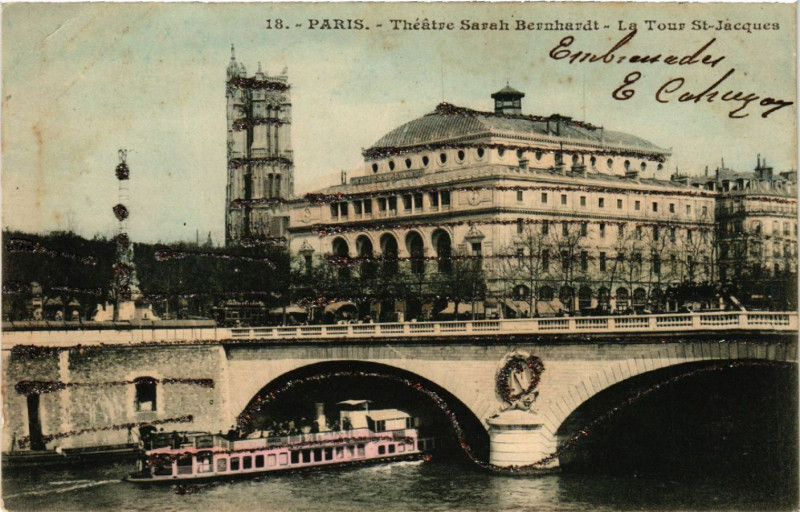 Carte postale ancienne Paris 4e Théatre Sarah Bernhardt-La Tour Saint-Jacques à Paris 4e