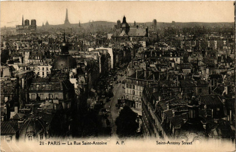 Carte postale ancienne Paris 4e La Rue Saint-Antoine à Paris 4e