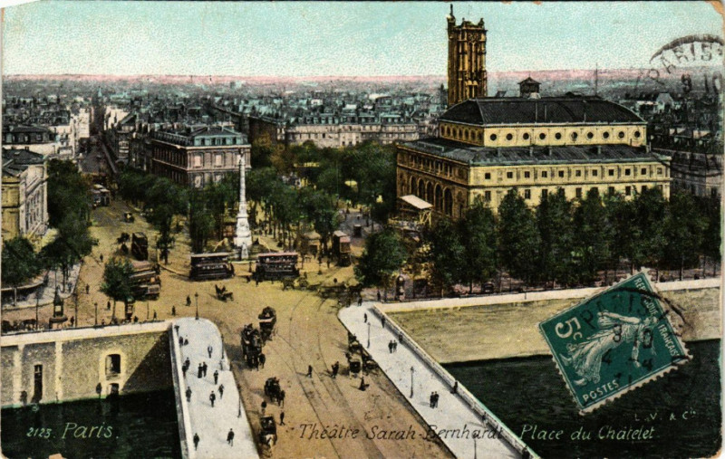 Carte postale ancienne Paris 4e Théatre Sarah Bernhardt-Place du Chatelet à Paris 4e