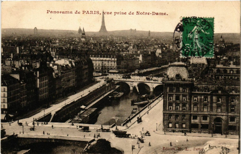 Carte postale ancienne Paris 4e Panorama vue prise de Notre Dame à Paris 4e