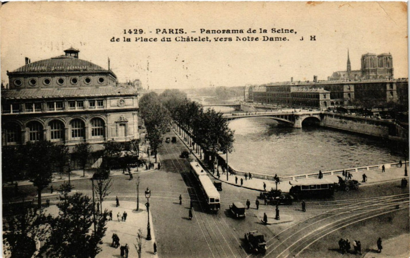 Carte postale ancienne Paris 4e Panorama de la Seine de la Place du Chatelet à Paris 4e