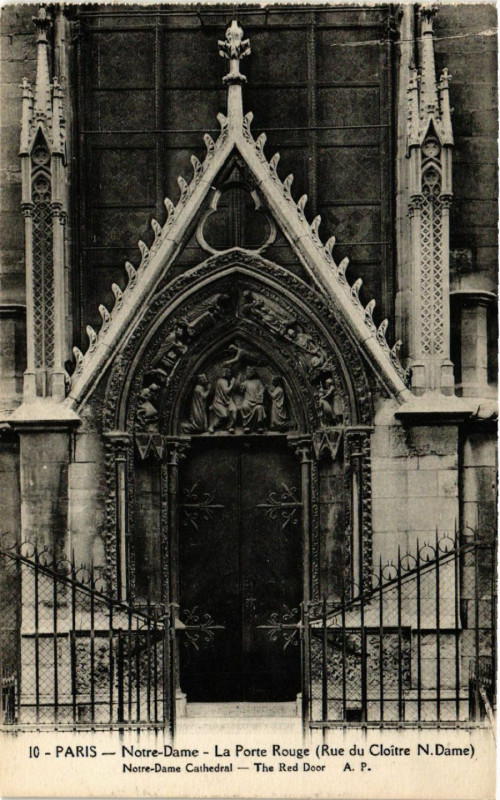 Carte postale ancienne Paris 4e Notre-Dame - La Porte Rouge à Paris 4e