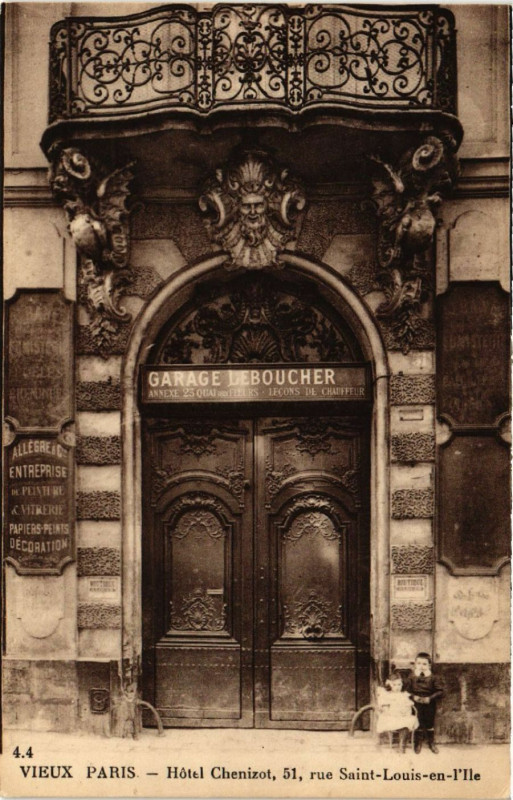 Carte postale ancienne Paris 4e Rue Saint-Louis en l'Ile-Hotel Chenizot à Paris 4e