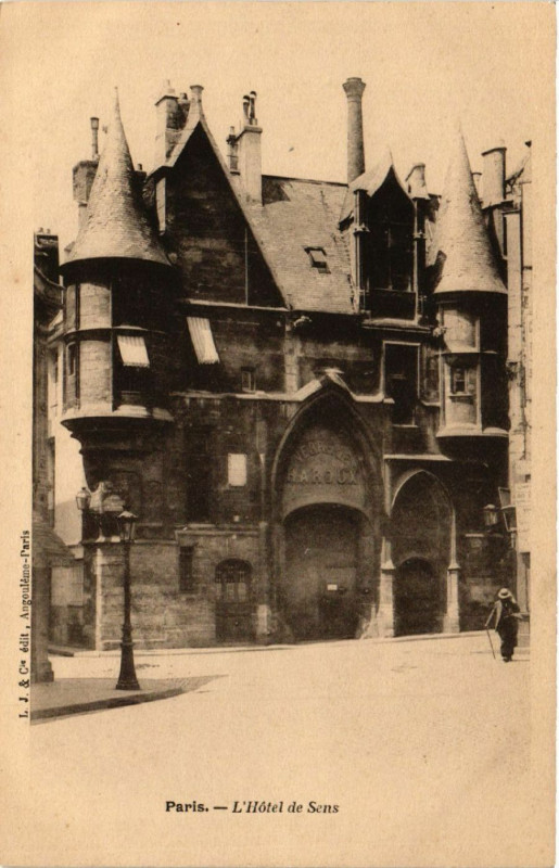 Carte postale ancienne Paris 4e Hotel de Sens à Paris 4e
