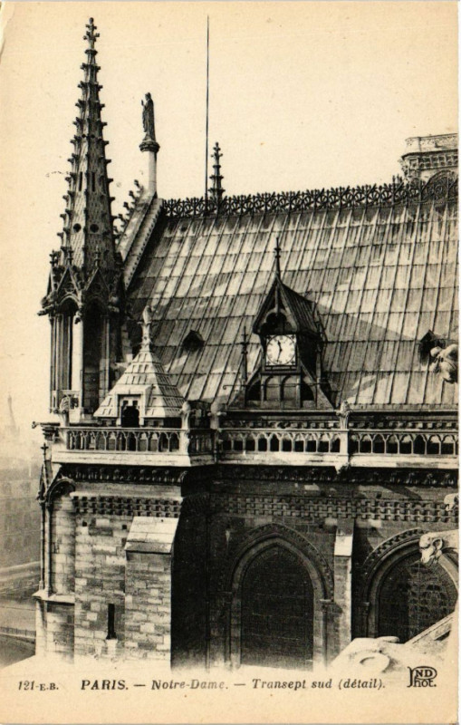 Carte postale ancienne Paris 4e Notre-Dame - Transept sud à Paris 4e