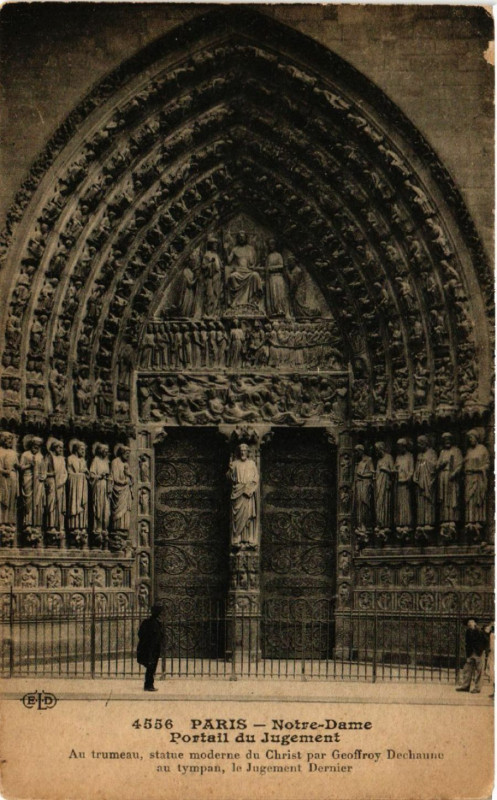 Carte postale ancienne Paris 4e Notre-Dame - Portail du Jugement. à Paris 4e