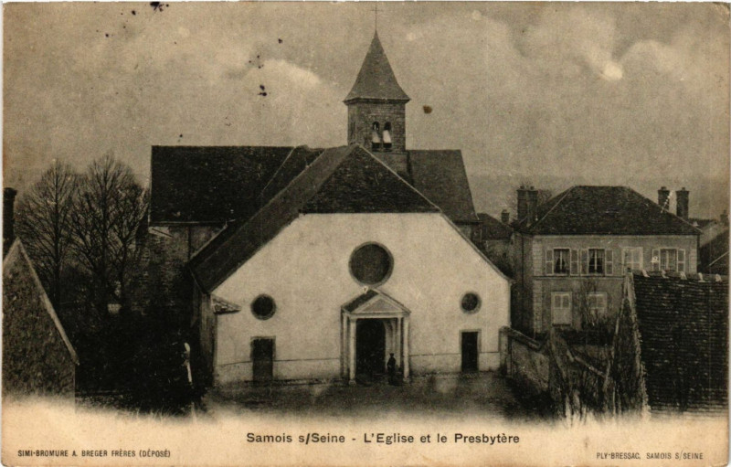 Carte postale ancienne Samois-sur-Seine - L'Eglise et le Presbytere à Samois-sur-Seine