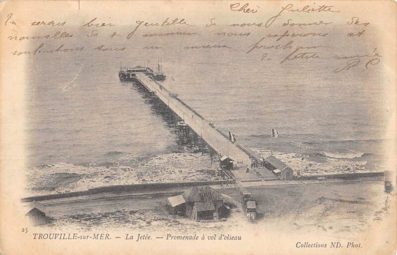 Carte postale ancienne Trouville Sur Mer La Jetee Promenade A Vol D'Oiseau à Trouville-sur-Mer