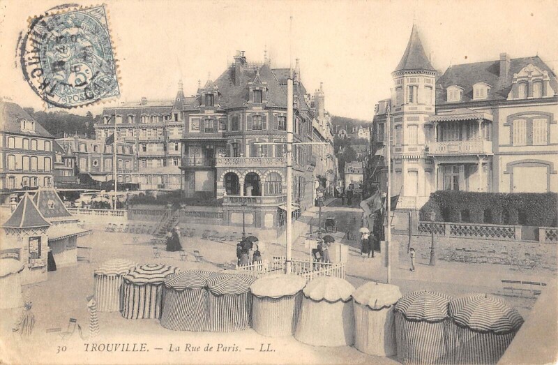 Carte postale ancienne Trouville La Rue De Paris