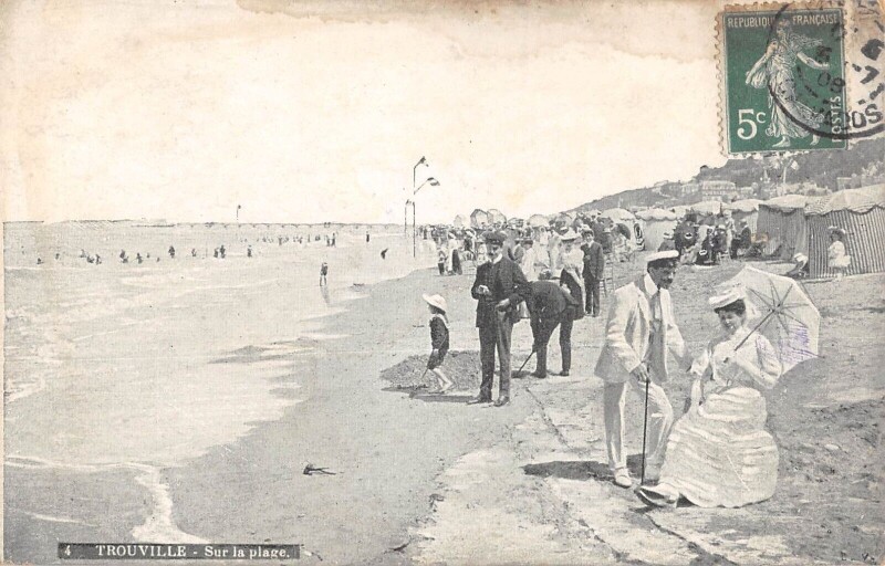 Carte postale ancienne Trouville Sur La Plage