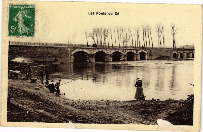 Carte postale ancienne Les Ponts-de-Ce