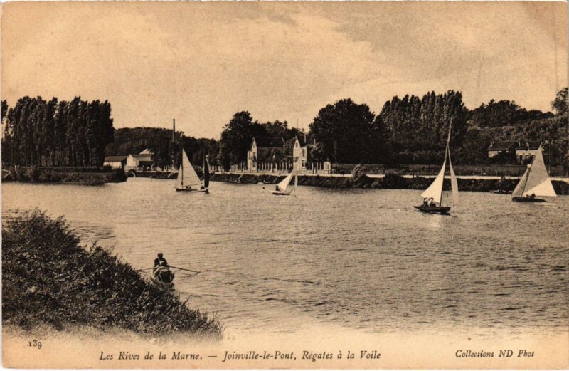 Carte postale ancienne Joinville le Pont Le Pont, Regates a la Voile France à Joinville-le-Pont