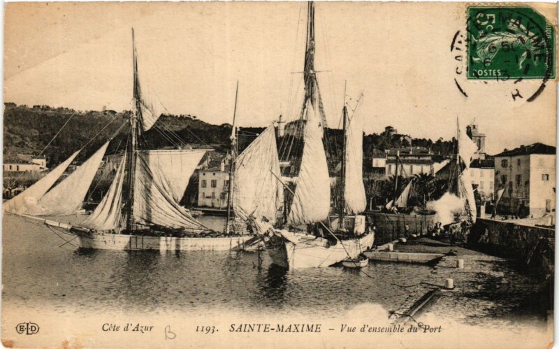Carte postale ancienne Sainte-Maxime Vue d'ensemble du Port à Sainte-Maxime