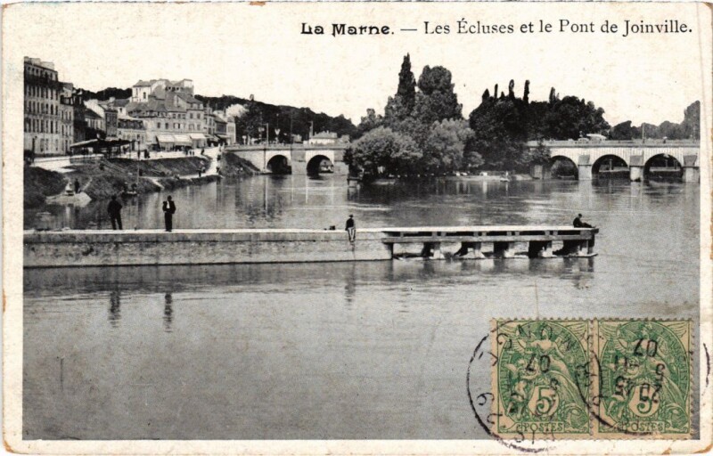 Carte postale ancienne Joinville le Pont Les Ecluses et le Pont France à Joinville-le-Pont