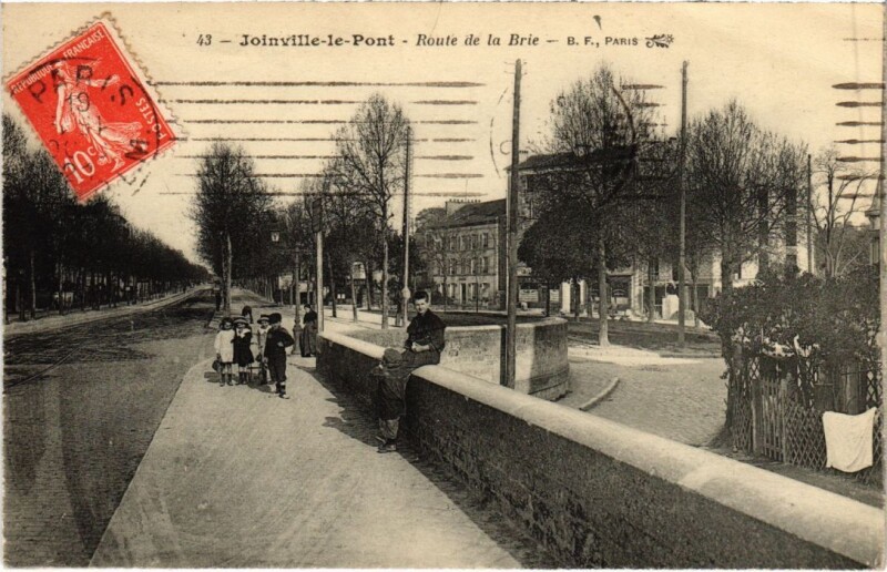 Carte postale ancienne Joinville le Pont Route de la Brie France à Joinville-le-Pont
