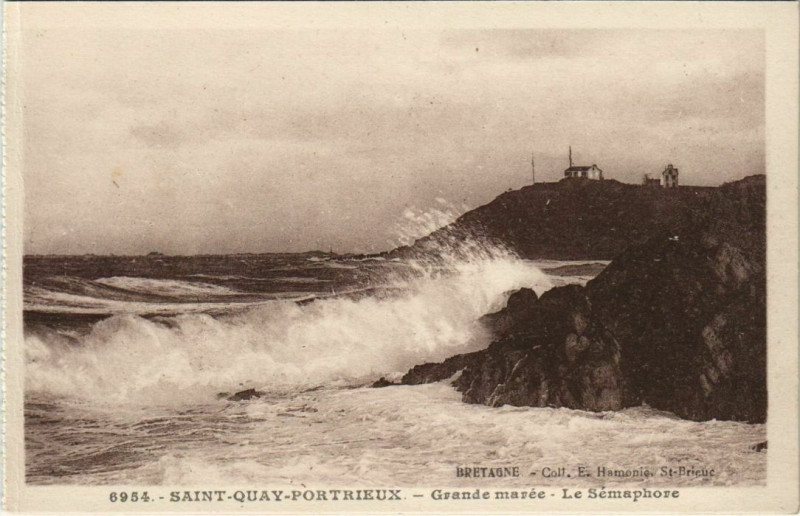 Carte postale ancienne St.Quay Portrieux Grande maree, Le Semaphore France