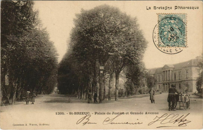 Carte postale ancienne St.Brieuc Palais de Justice et Grand Avenue France