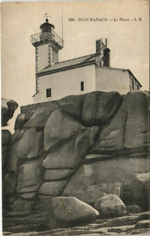 Carte postale ancienne Ploumanach Le Phare France