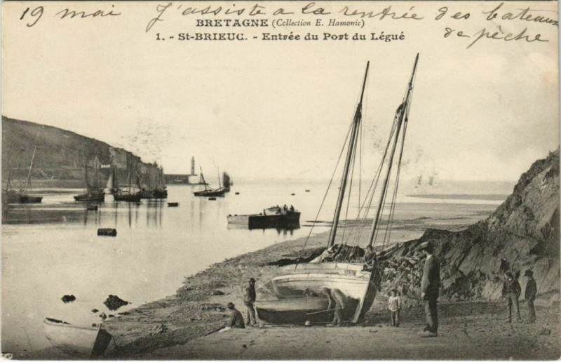 Carte postale ancienne St.Brieuc Entree du Port du Legue France
