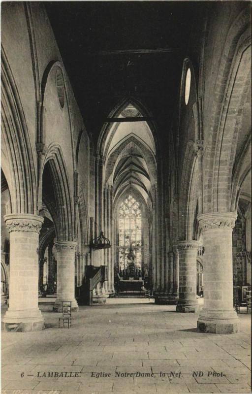 Carte postale ancienne Lamballe Eglise Notre-Dame France