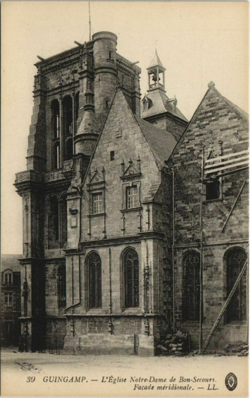 Carte postale ancienne Guingamp L'Eglise Notre-Dame France à Guingamp
