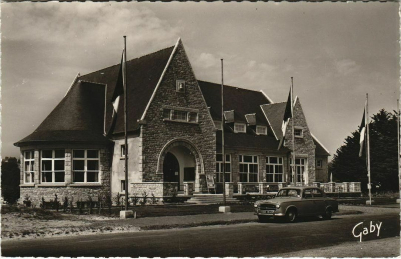 Carte postale ancienne St.Cast La Salle des Fetes France