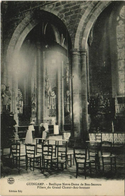 Carte postale ancienne Guingamp Basilique Notre Dame de Bon Secours France à Guingamp