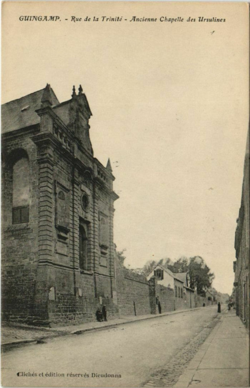 Carte postale ancienne Guingamp Rue de la Trinite France à Guingamp