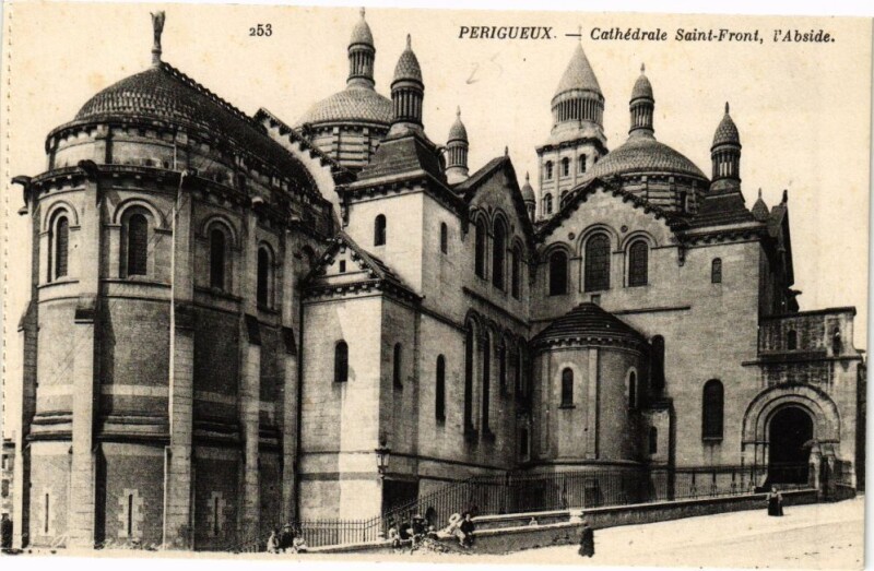 Carte postale ancienne Perigueux-Cathédrale Saint-Front l'Abside