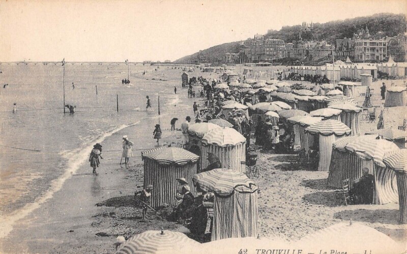 Carte postale ancienne Trouville La Plage