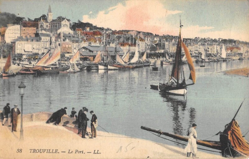 Carte postale ancienne Trouville Le Port