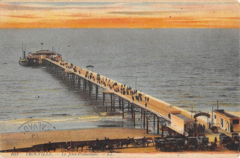 Carte postale ancienne Trouville La Jetee Promenade