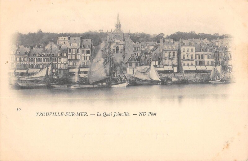 Carte postale ancienne Trouville Sur Mer Le Quai Joinville à Trouville-sur-Mer