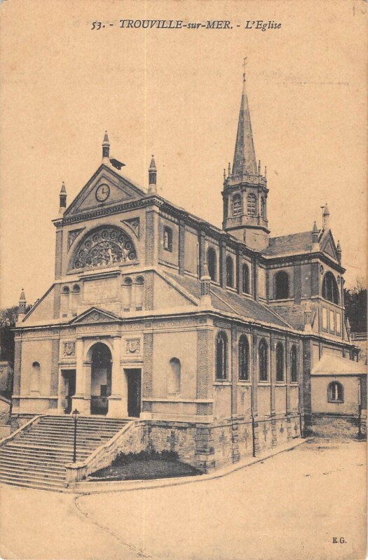 Carte postale ancienne Trouville Sur Mer Eglise à Trouville-sur-Mer