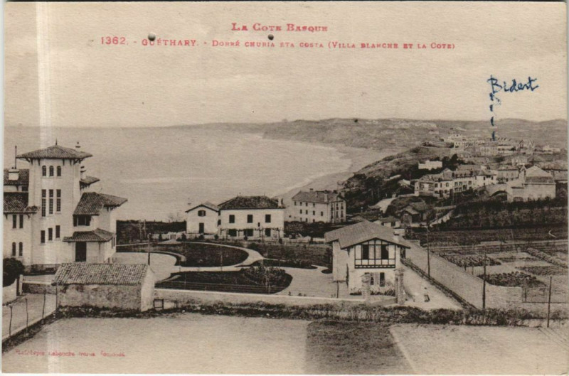 Carte postale ancienne Guethary Villa Blanche et la Cote