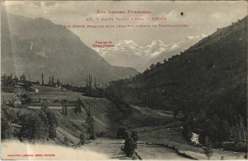 Carte postale ancienne Urdos Landscape à Urdos