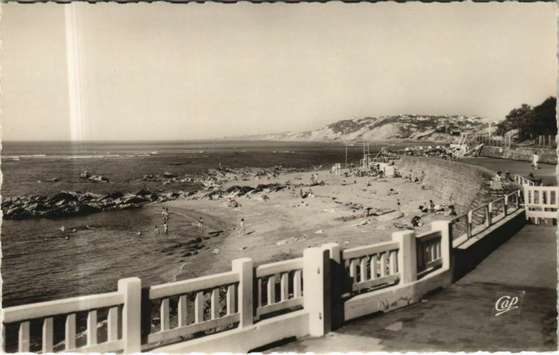 Carte postale ancienne Guethary La Plage