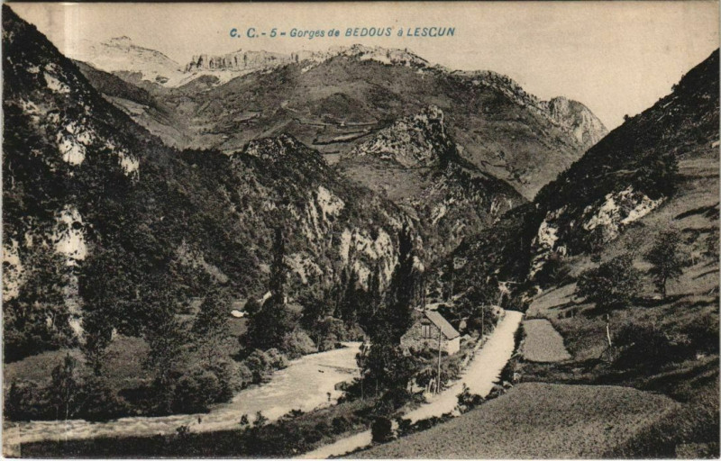 Carte postale ancienne Bedous Lescun - Gorges de Bedous a Lescun à Bedous