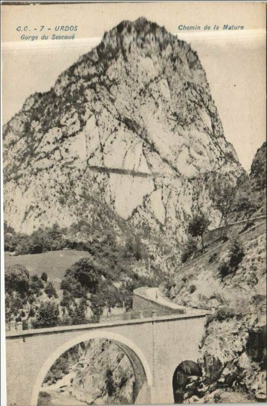 Carte postale ancienne Urdos Gorges du Sescoue - Chemin de la Mature à Escou