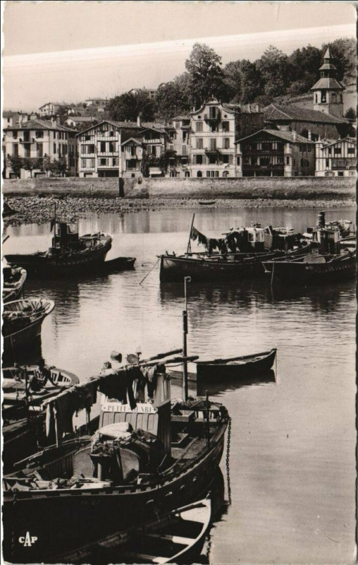 Carte postale ancienne Ciboure et le Port à Ciboure