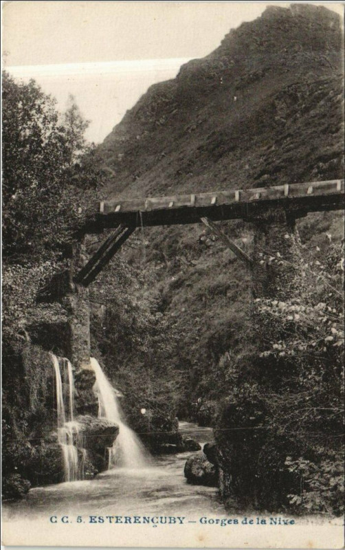 Carte postale ancienne Esterencuby Gorges de la Nive