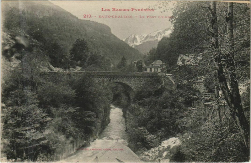 Carte postale ancienne Eaux-Chaudes Le Pont d'Enfer