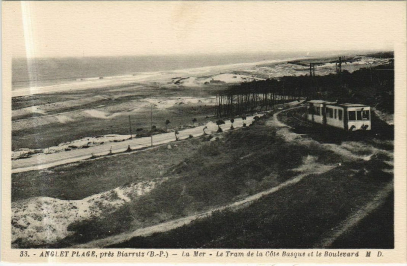 Carte postale ancienne Anglet Plage - pres Biarritz - La Mer - Le Tram à Anglet