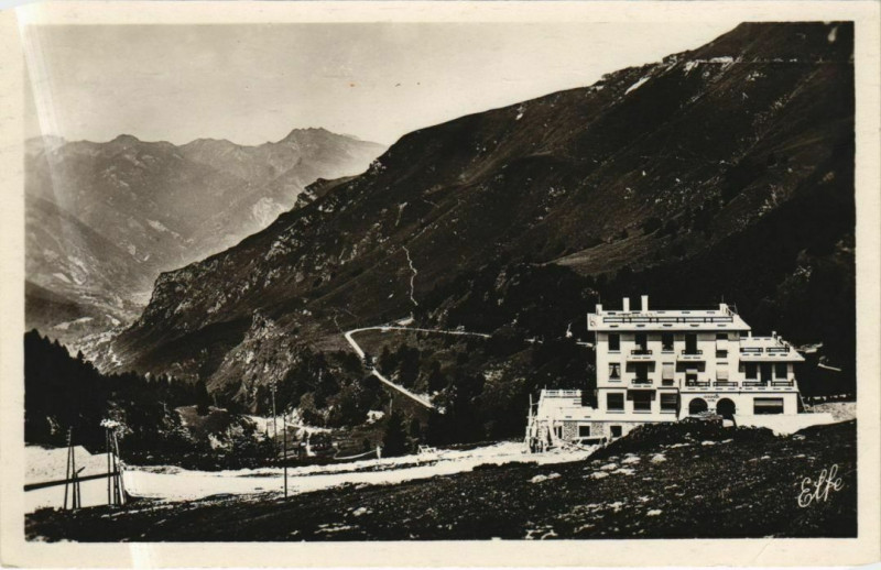 Carte postale ancienne Route d'Aubisque - Gourette Edelweis Hotel