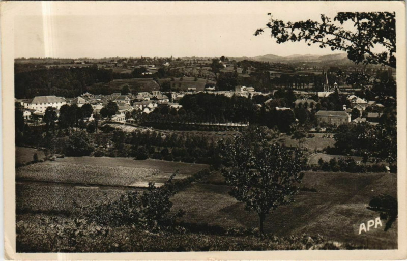 Carte postale ancienne Saint-Palais Vue Generale à Saint-Palais