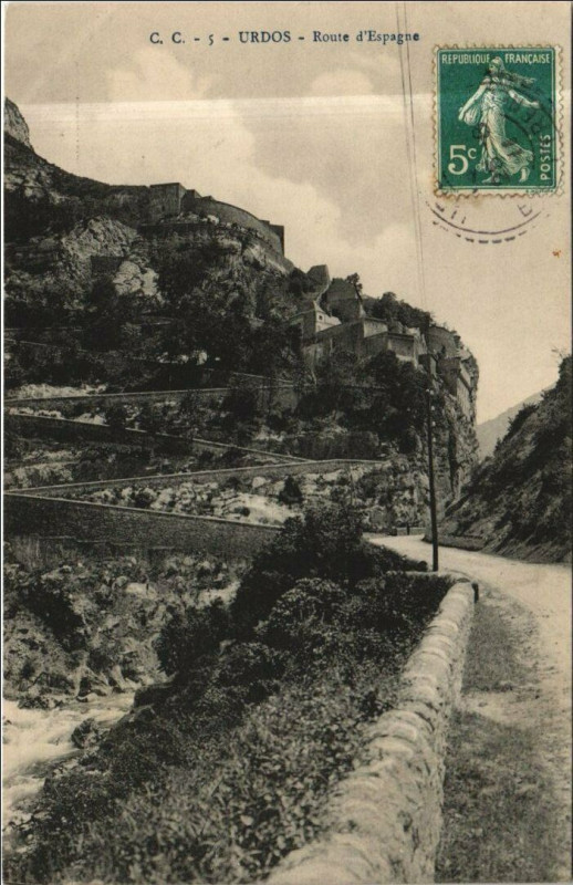 Carte postale ancienne Urdos Route d'Espagne à Urdos