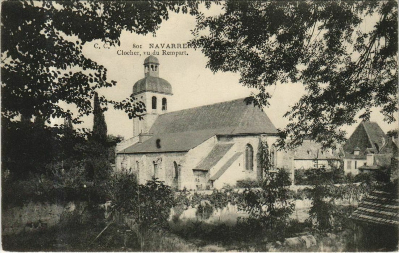 Carte postale ancienne Navarrenx Clocher - Vu du Rempart à Navarrenx