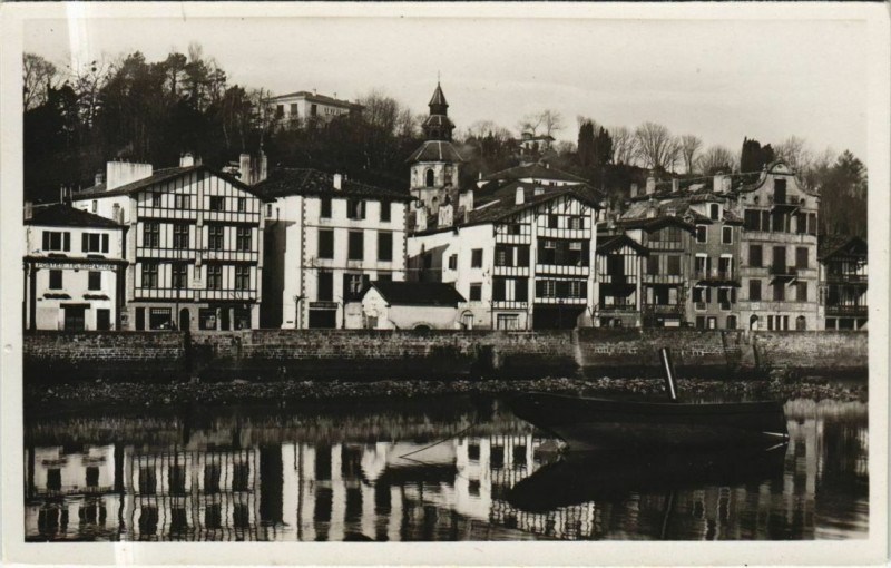 Carte postale ancienne Ciboure Les Quais à Ciboure